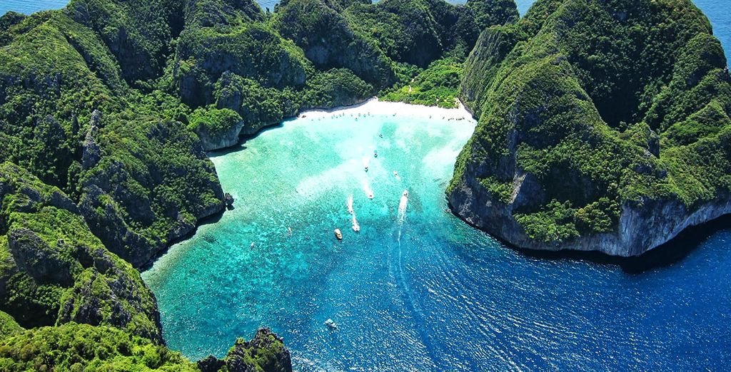 The Tide Beachfront Siray 5* & Zeavola Resort 5*