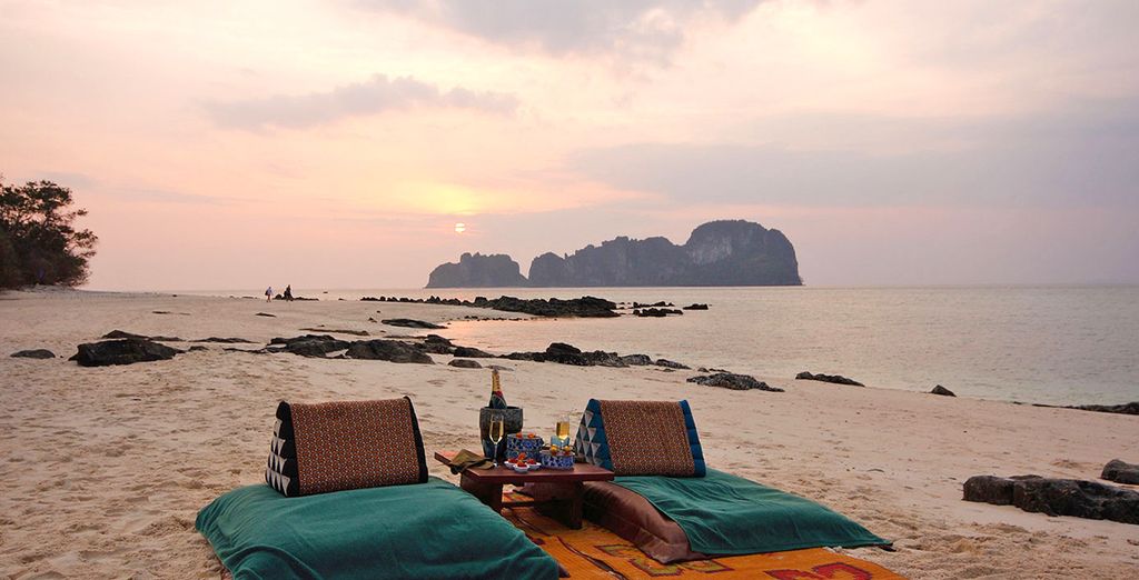The Tide Beachfront Siray 5* & Zeavola Resort 5*