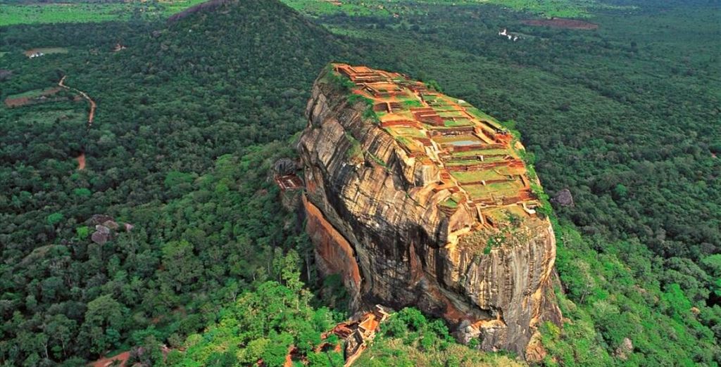 Minitour Sri Lanka & Fihalhohi Island Resort