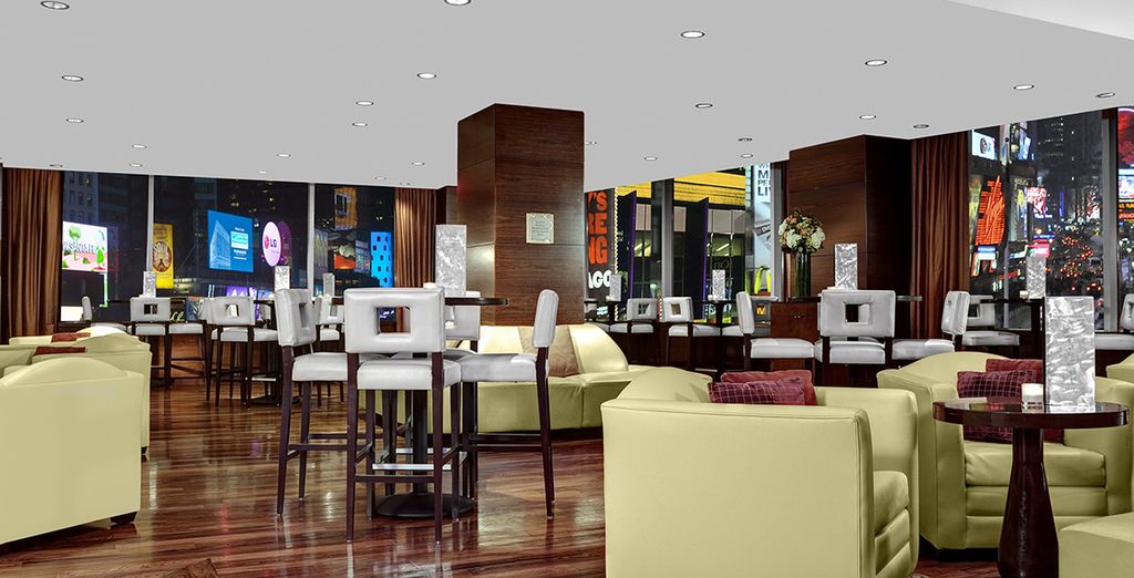 Hotel Crowne Plaza Times Square 4*