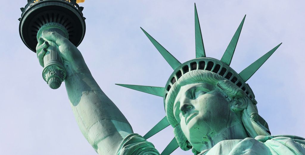Hotel Crowne Plaza Times Square 4*