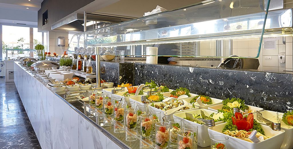 Vasia Royal Hotel 4*
