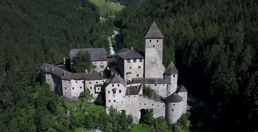 Hotel Tubris 4*