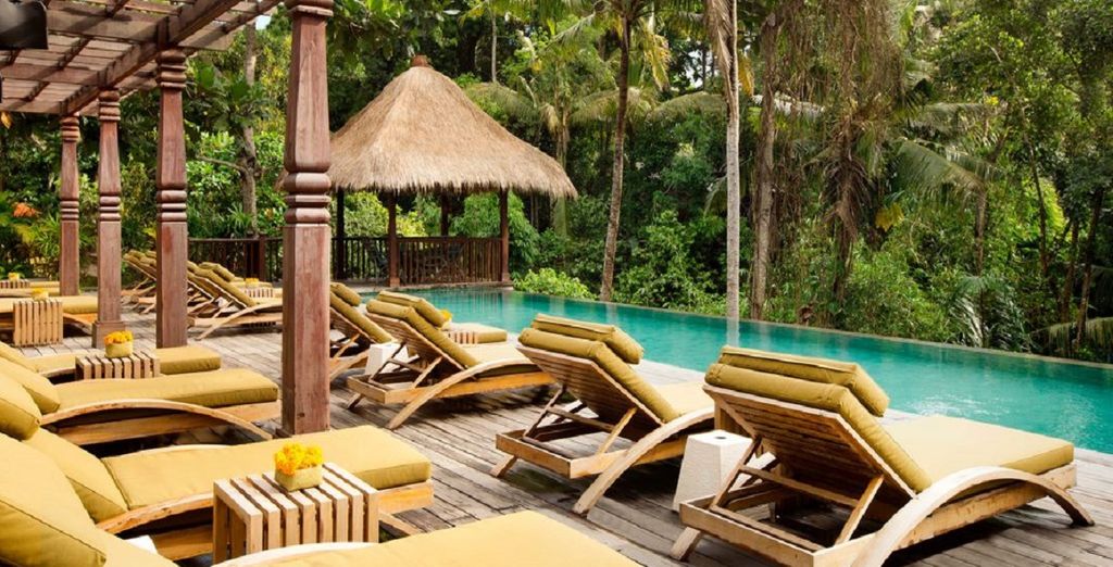 Adiwana Resort Jembawan 4* + Radisson Blu Bali Uluwatu 5*