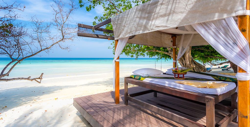 Cachet Resort Dewa Phuket 5* + Holiday Inn Phi Phi 4* + Le Menara Khao Lak 5*