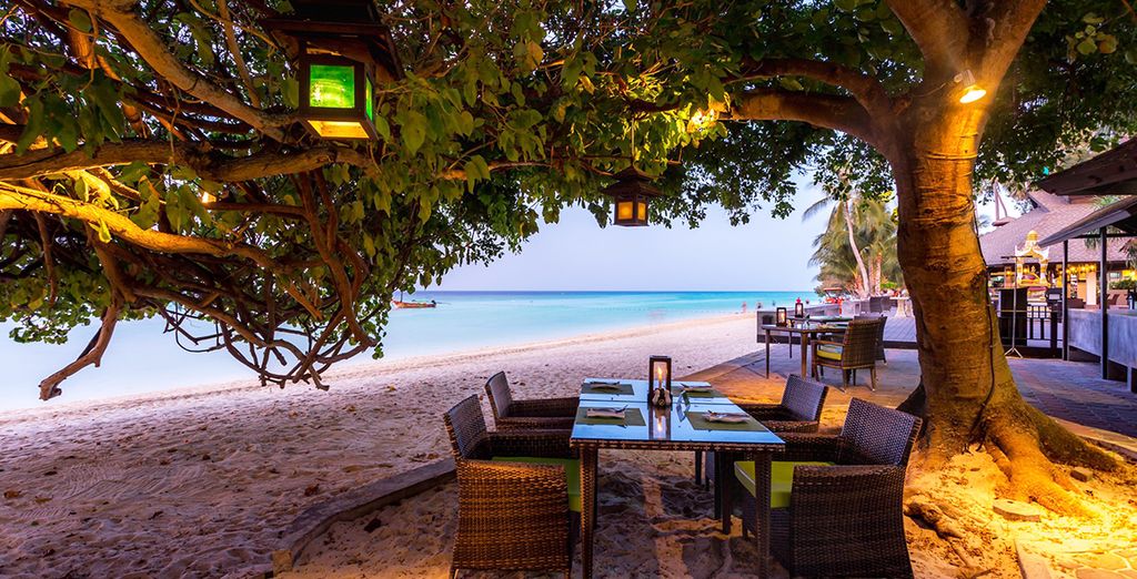 Cachet Resort Dewa Phuket 5* + Holiday Inn Phi Phi 4* + Le Menara Khao Lak 5*