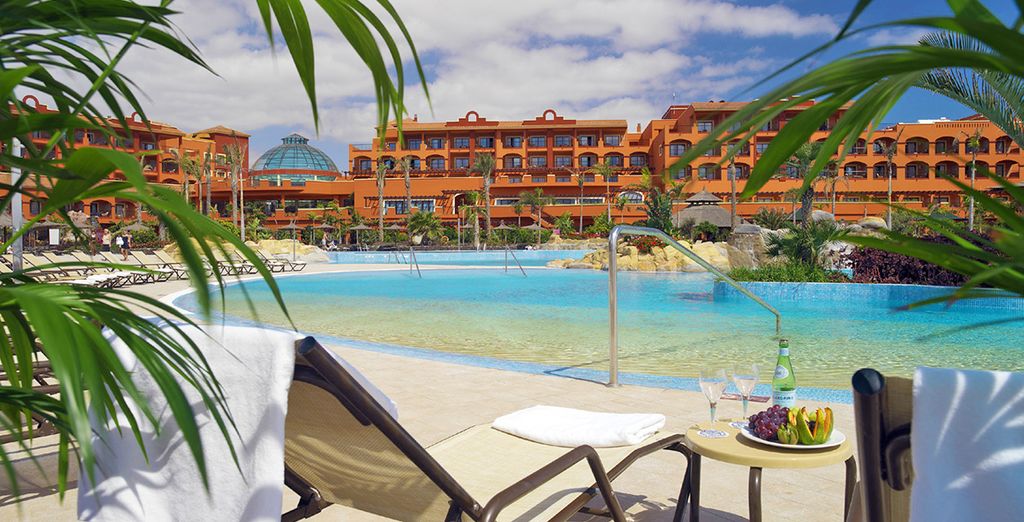 Sheraton Fuerteventura Beach, Golf & Spa Resort 5*