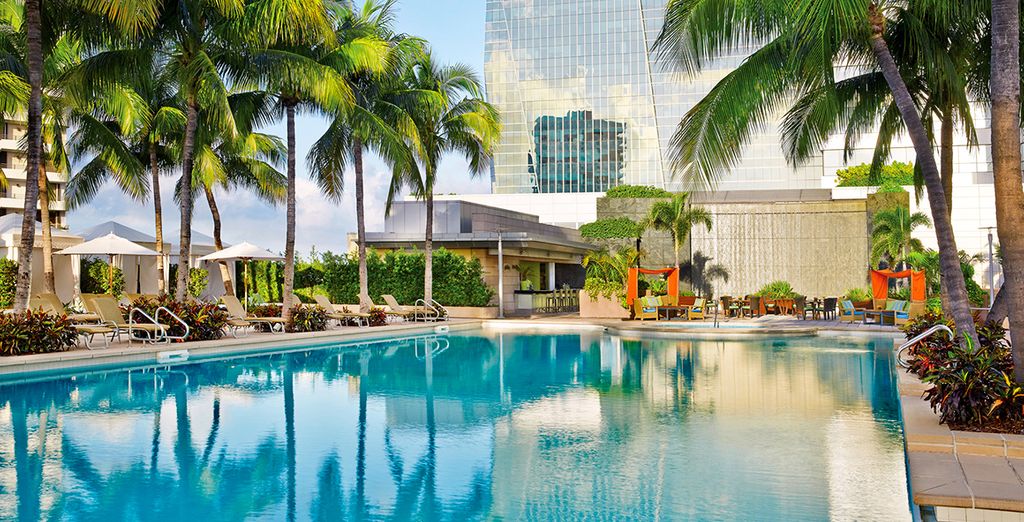 Four Seasons Hotel Miami 5* + Breathless Montego Bay Resort & Spa 5* - Adults Only