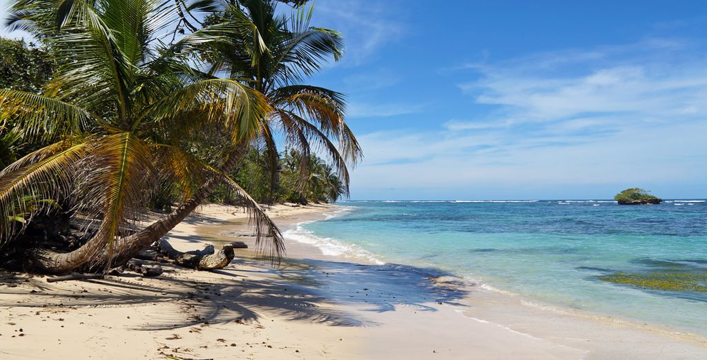 Four Seasons Hotel Miami 5* + Breathless Montego Bay Resort & Spa 5* - Adults Only