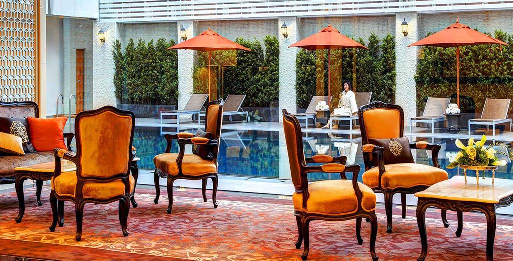 Mandarin Hotel By Centrepoint Bangkok 4* + The Leaf Oceanside Khao Lak 4*
