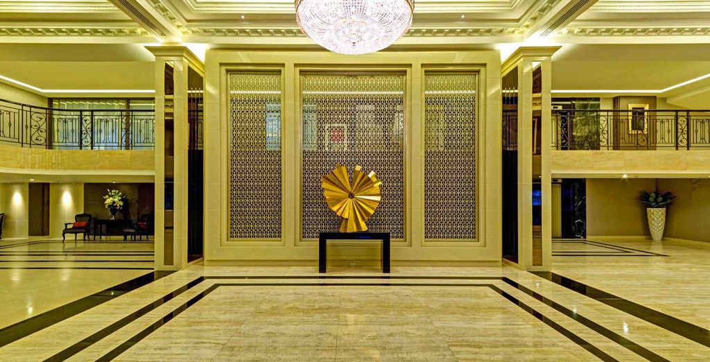 Mandarin Hotel By Centrepoint Bangkok 4* + The Leaf Oceanside Khao Lak 4*