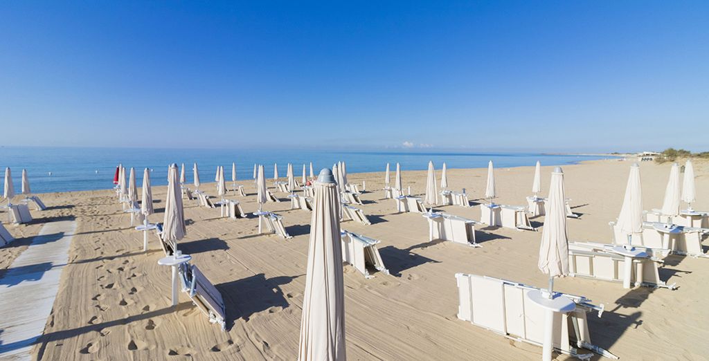 Ravezzo Beach Hotel 4*