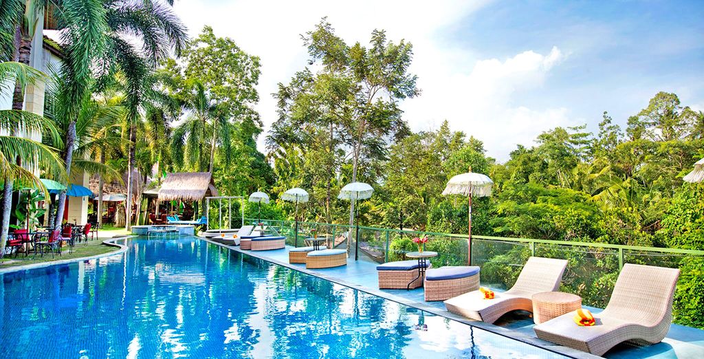 The Mansion Baliwood 5* + Mahagiri Resort Nusa Lembongan 4* + Le Méridien Bali Jimbaran 5* con possibile soggiorno a Singapore