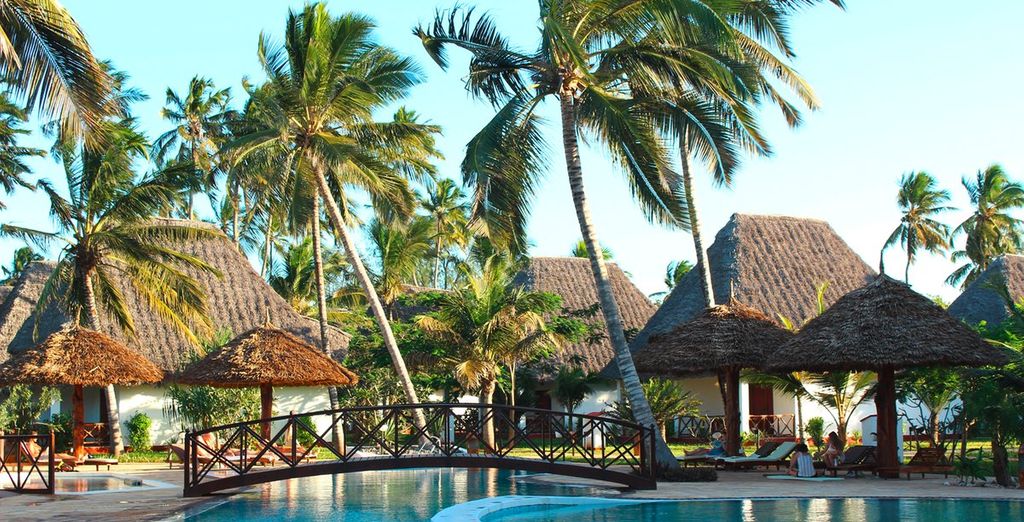 Uroa Bay Beach Resort 4*