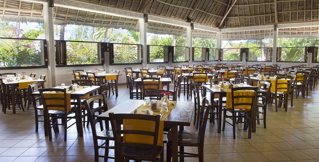 Uroa Bay Beach Resort 4*