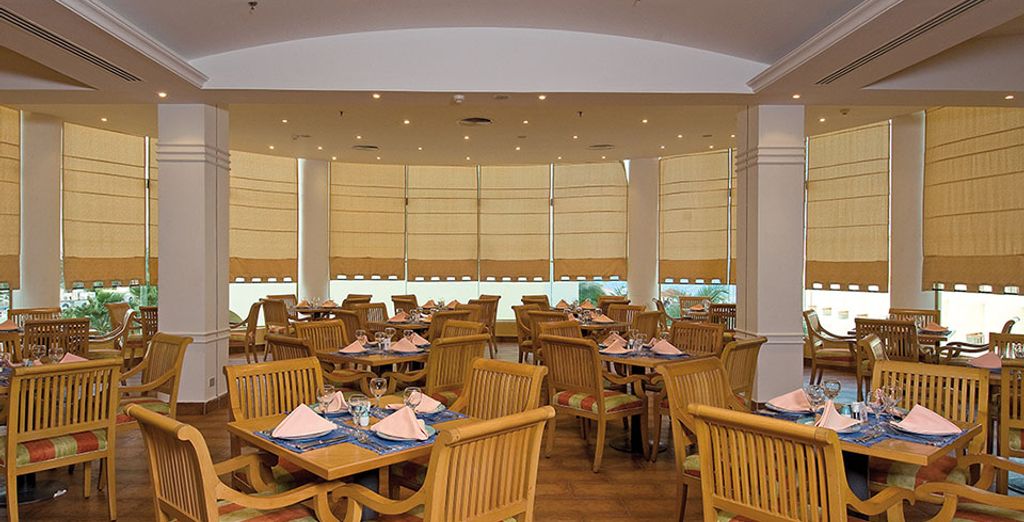 Crociera sul Nilo e Palm Beach Resort Hurghada 4*