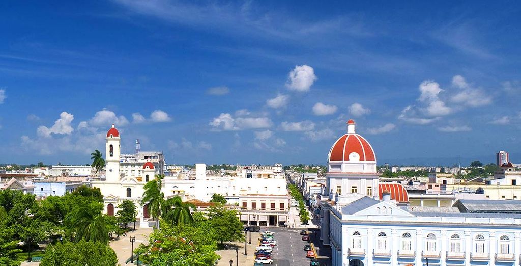 Tour Cuba Historica e mare con guida parlante italiano