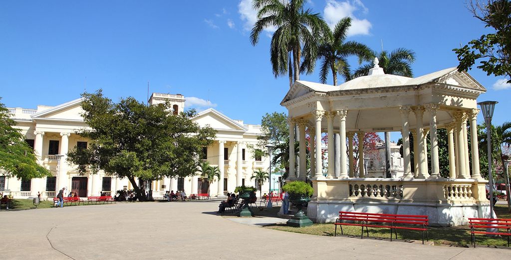 Tour Cuba Historica e mare con guida parlante italiano