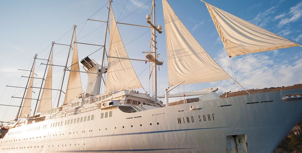 Tra Antille e Isole Vergini in Veliero Windstar 