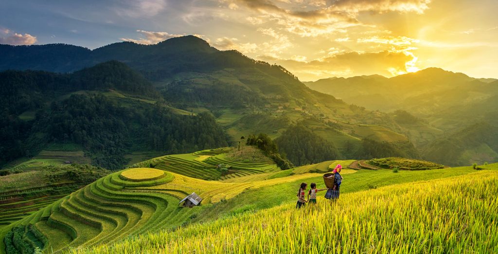 Tour del Vietnam di 12 notti con soggiorno mare sull'isola di Phu Quoc