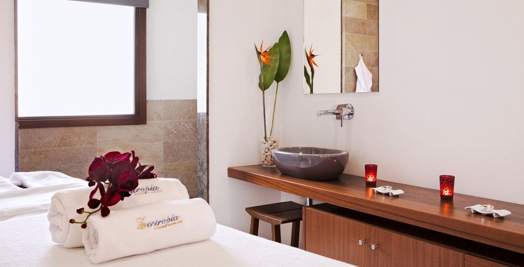 Complex Grand Palladium Palace Ibiza & White Island Ibiza Resort & Spa