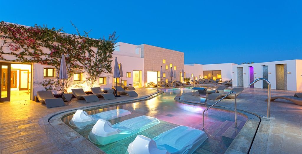 Complex Grand Palladium Palace Ibiza & White Island Ibiza Resort & Spa