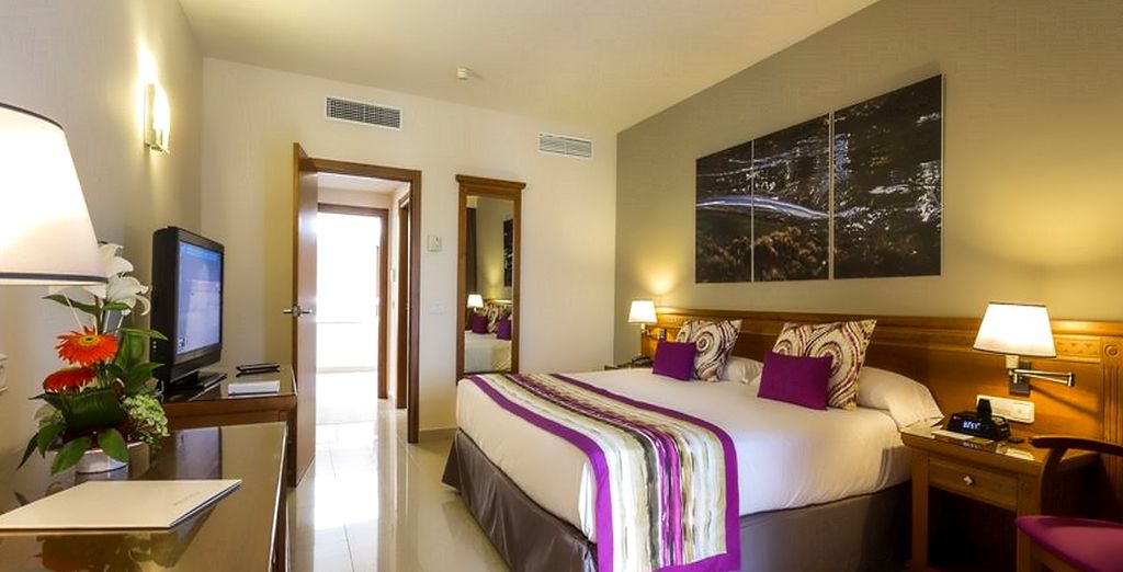 Complex Grand Palladium Palace Ibiza & White Island Ibiza Resort & Spa
