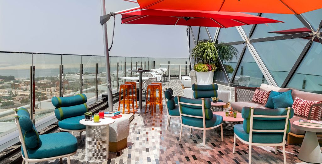 Hyatt Place Dubai/Wasl District 4* + Andaz Capital Gate 5*