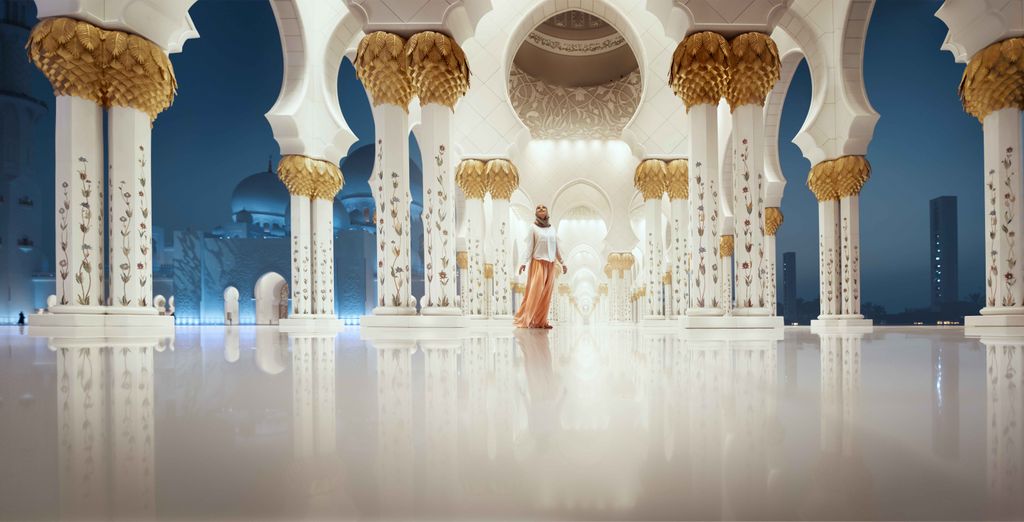 Hyatt Place Dubai/Wasl District 4* + Andaz Capital Gate 5*