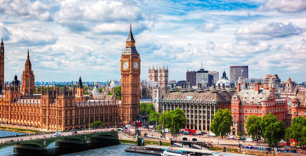 Town Hall Hotel & Apartments 4*