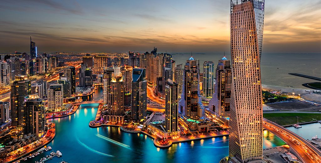 Grand Millennium Business Bay 5* + Radisson Blu Yas Island 4*