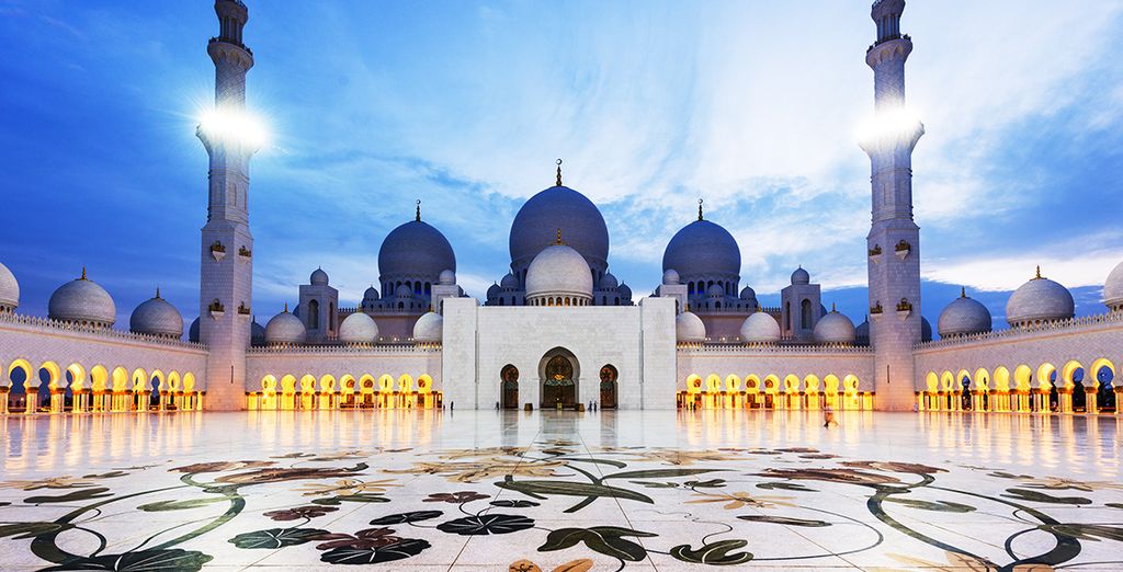 Grand Millennium Business Bay 5* + Radisson Blu Yas Island 4*