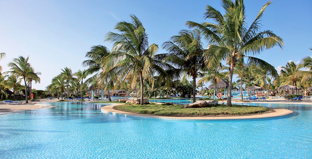 Hotel Playa Pesquero 5*