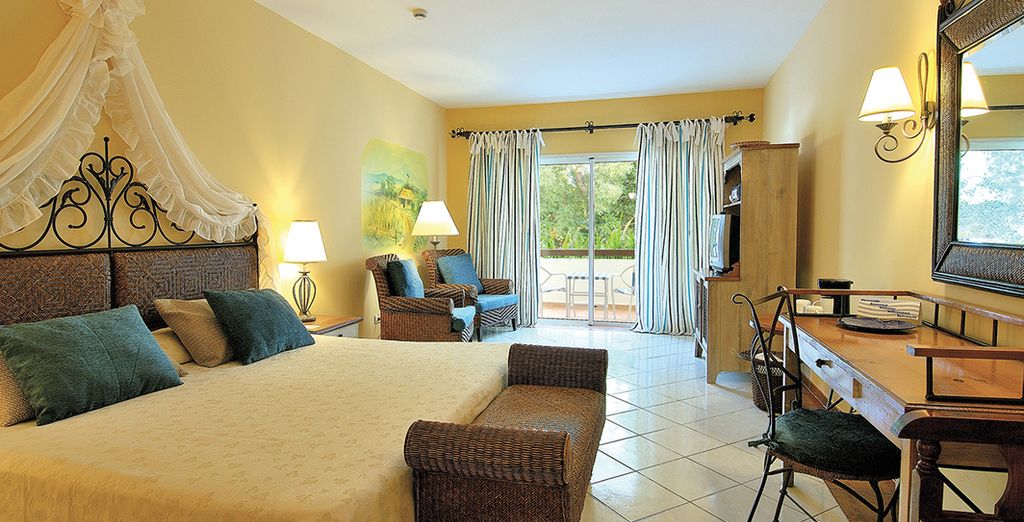 Hotel Playa Pesquero 5*