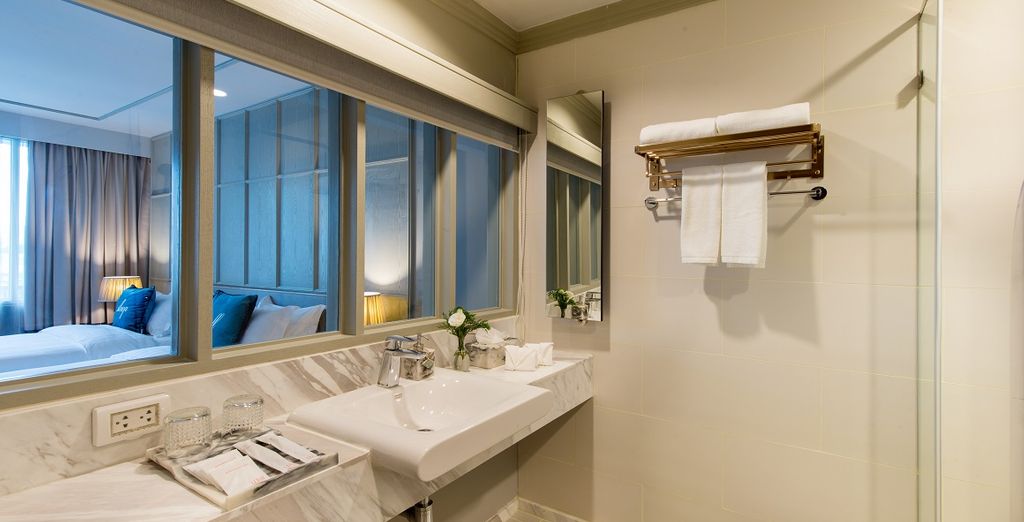 Well Hotel Bangkok Sukhumvit 20 5* + The Passage Samui Villas & Resort 5*