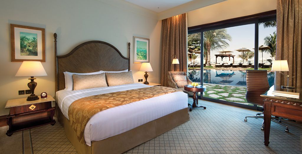Shangri-La Hotel, Qaryat Al Beri 5*