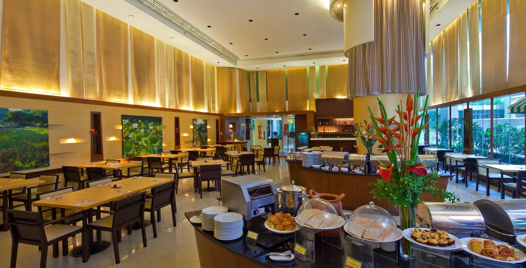 Siripanna Villa Resort & spa 5* + Somerset Park Suanplu Bangkok 4* + Sofitel Krabi Phokeethra Golf & Spa Resort 5*