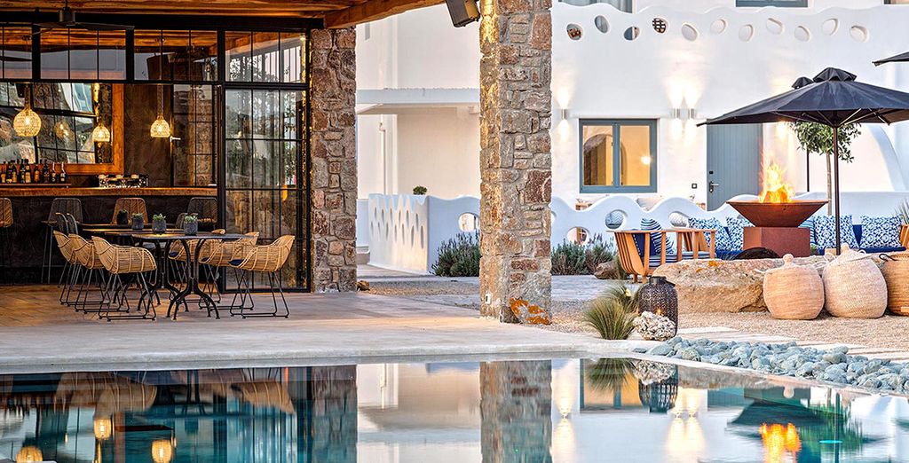 Portes Mykonos Suites & Villas 4*