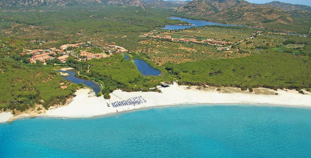 Cala Ginepro Resort 4* con traghetto Sardinia Ferries