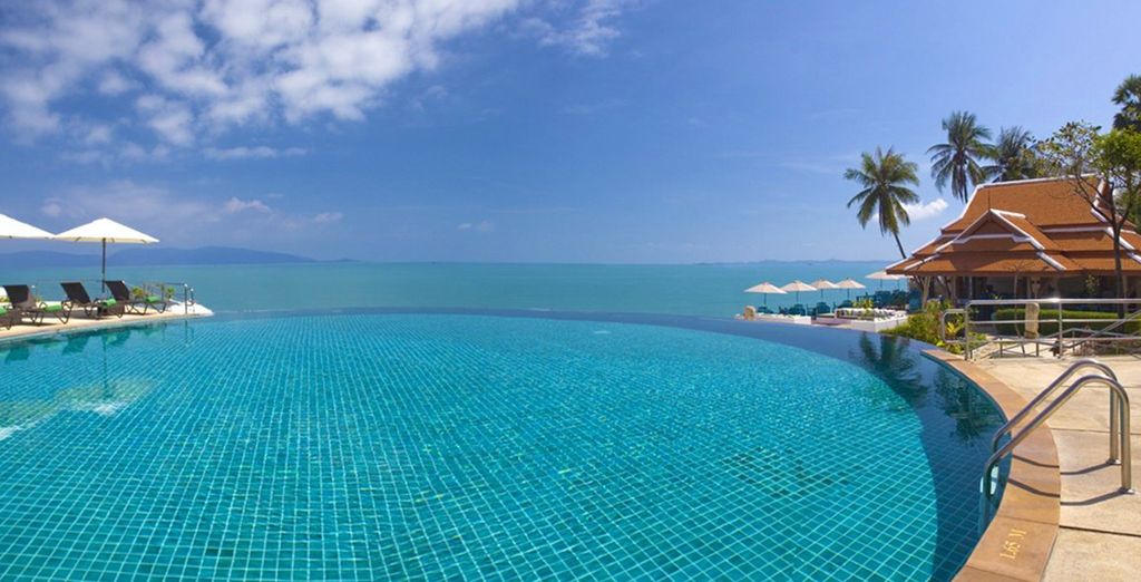 Samui Buri Beach Resort 4* + Panviman Resort 5*