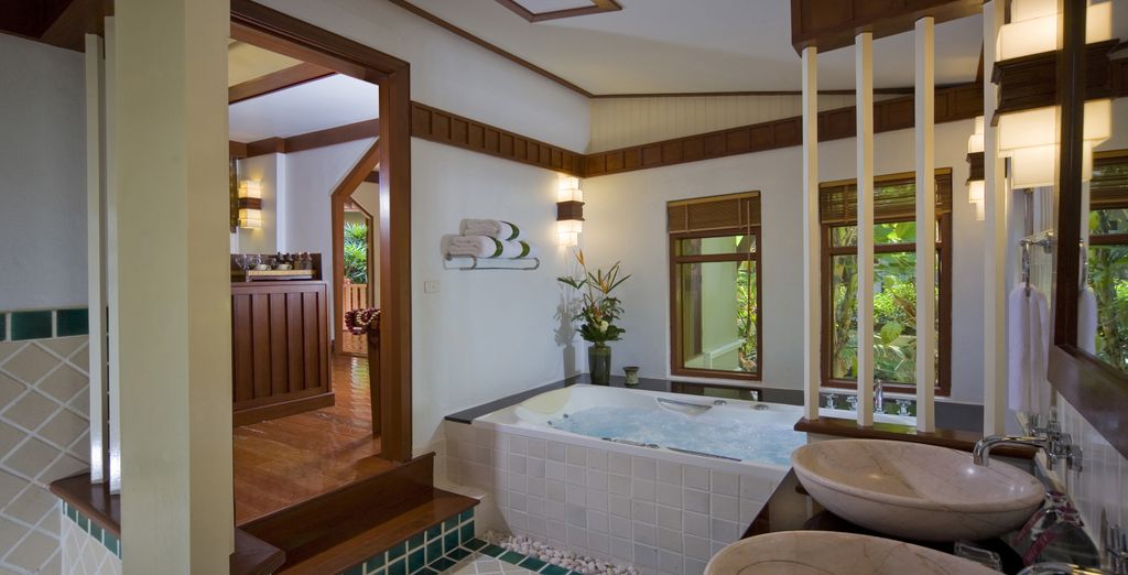 Samui Buri Beach Resort 4* + Panviman Resort 5*