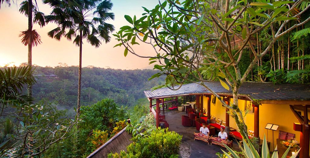 Kupu Kupu Jimbaran Hotel 5* + Kupu Kupu Barong Hotel 5* con tappe a scelta