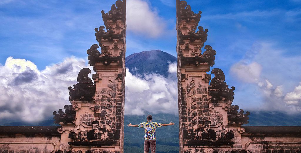 Kupu Kupu Jimbaran Hotel 5* + Kupu Kupu Barong Hotel 5* con tappe a scelta