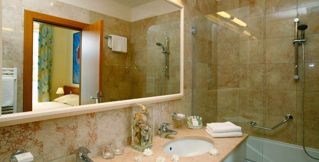 Hotel Apoksiomen 4*