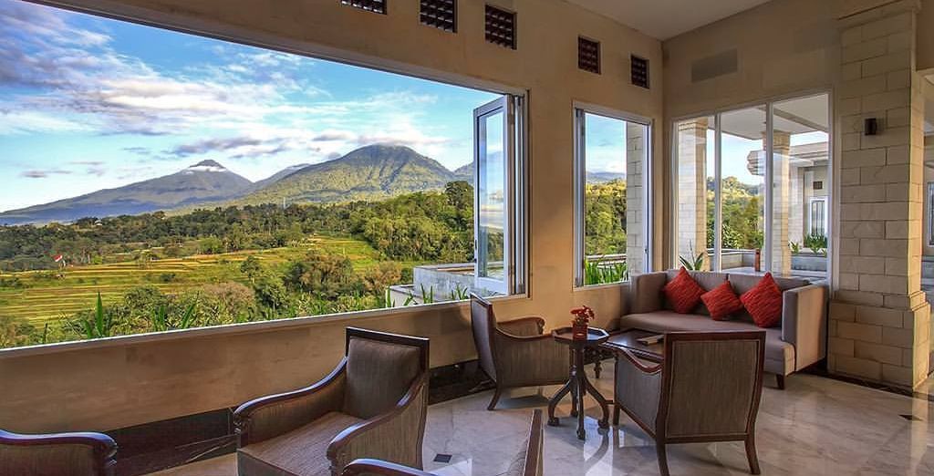 Atta Mesari Resort & Spa 4* + Royal Tulip Saranam Resort & Spa 5* + Ayodya Resort Bali Hotel 5*