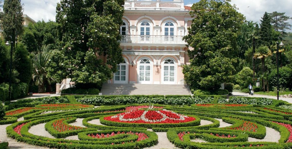 Amadria Park Hotel Royal 4*