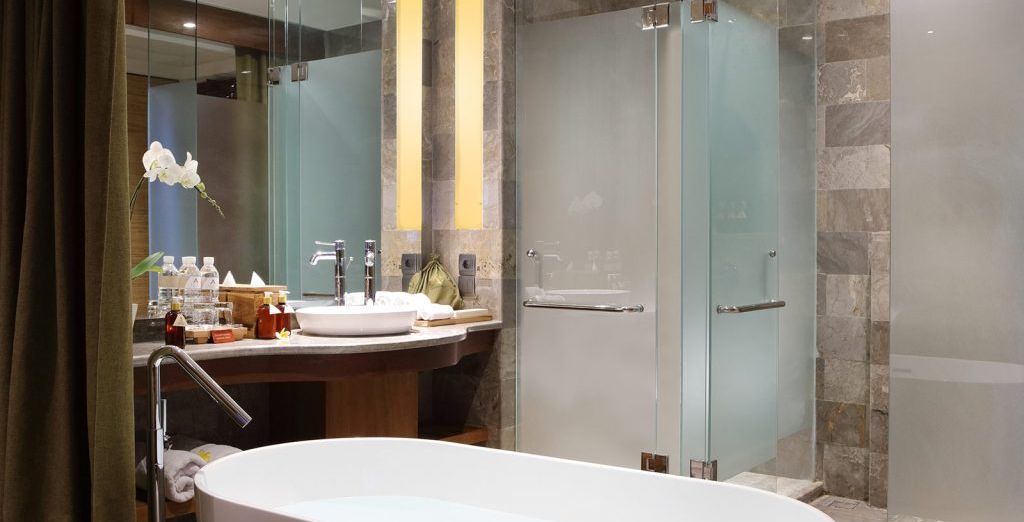 Adiwana Resort Jembawan 4* + Novotel Bali Benoa 5*