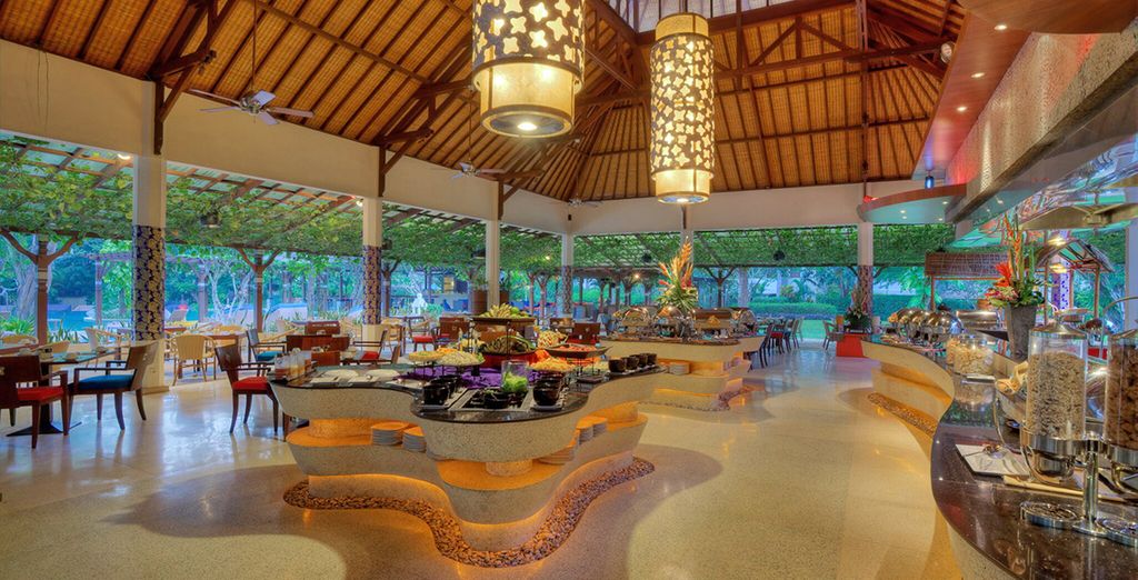 The Mansion Baliwood Resort Hotel and Spa 5* + Novotel Bali Nusa Dua 5*