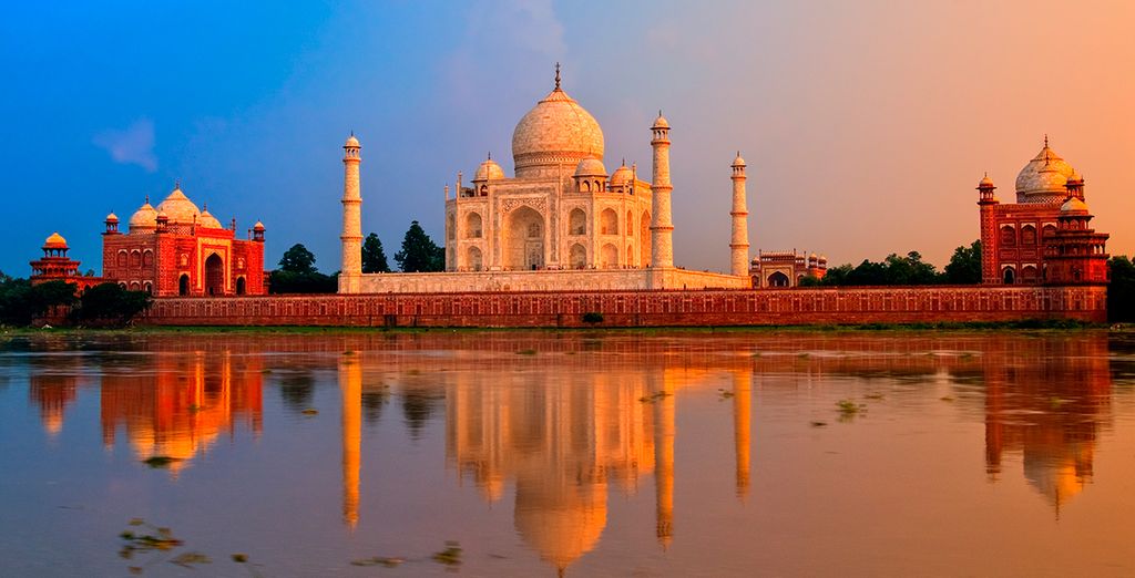 Tour 12 giorni / 10 notti, il Triangolo d'Oro + Khajuraho & Varanasi in 4* e 5*