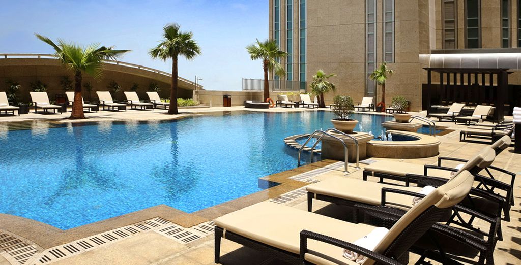 Hilton Seychelles Labriz Resort & Spa 5* con possibile soggiorno a Abu Dhabi